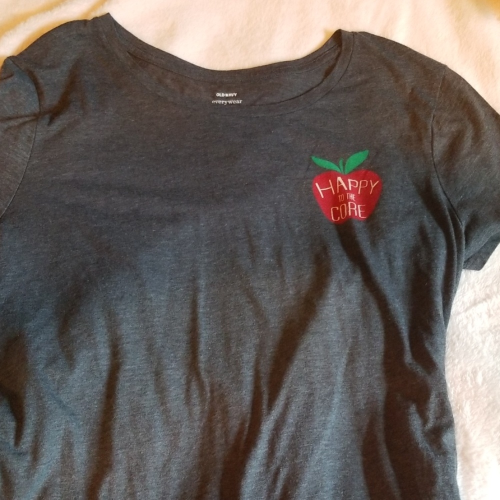 Gray Old Navy Tshirt
